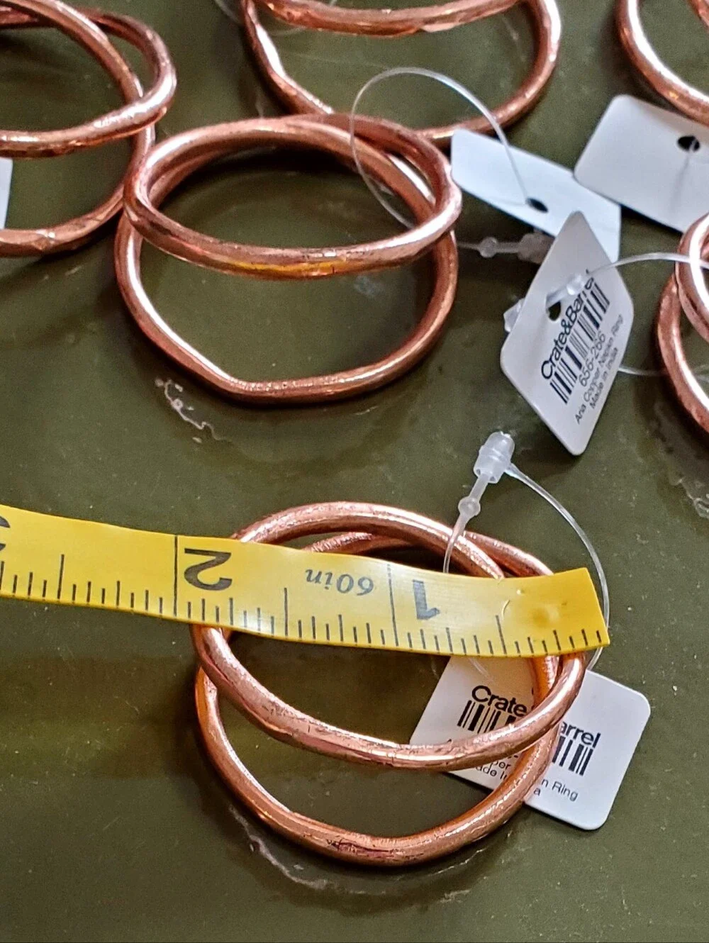 Crate&Barrel 8 ARIA Elegant Minimalist Copper Interlocking Ring Napkin Rings NWT